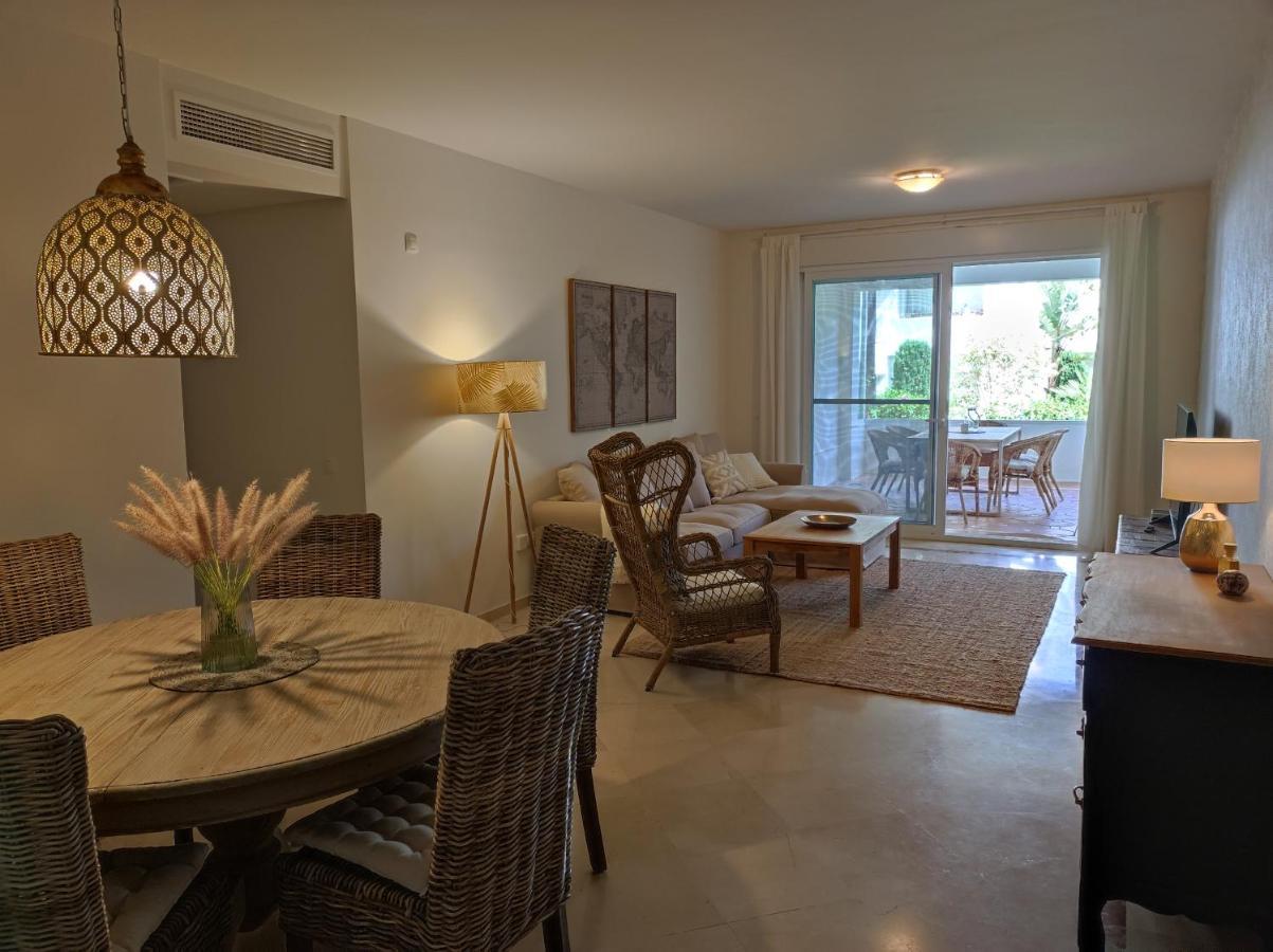 Costalita On The Beach - 3 Bedroom Cosy Apartment Estepona Exterior foto